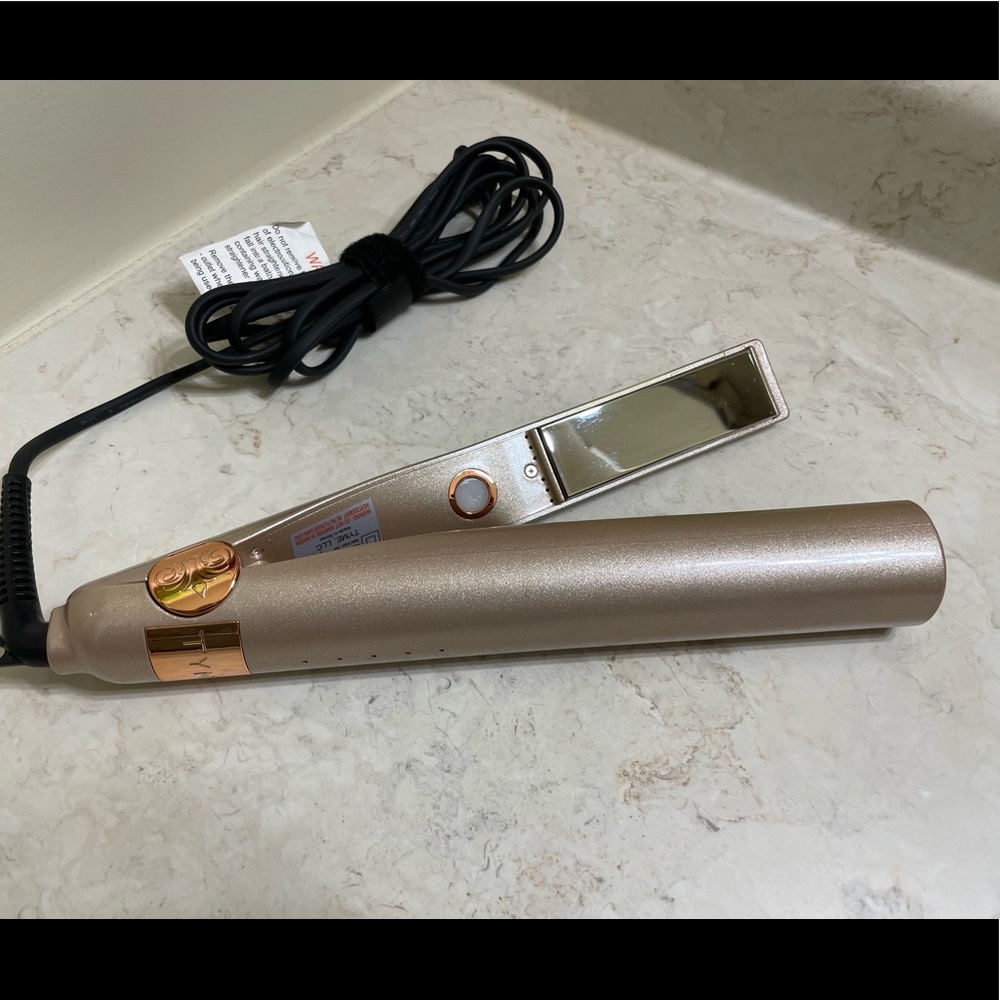 Tyme rose gold straightener/curler